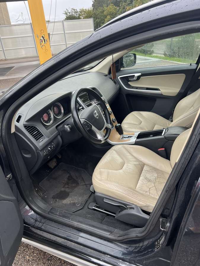 Volvo XC60 - 8