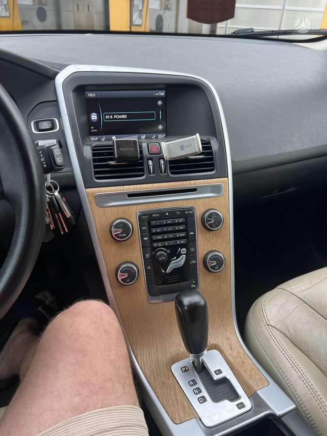 Volvo XC60 - 11