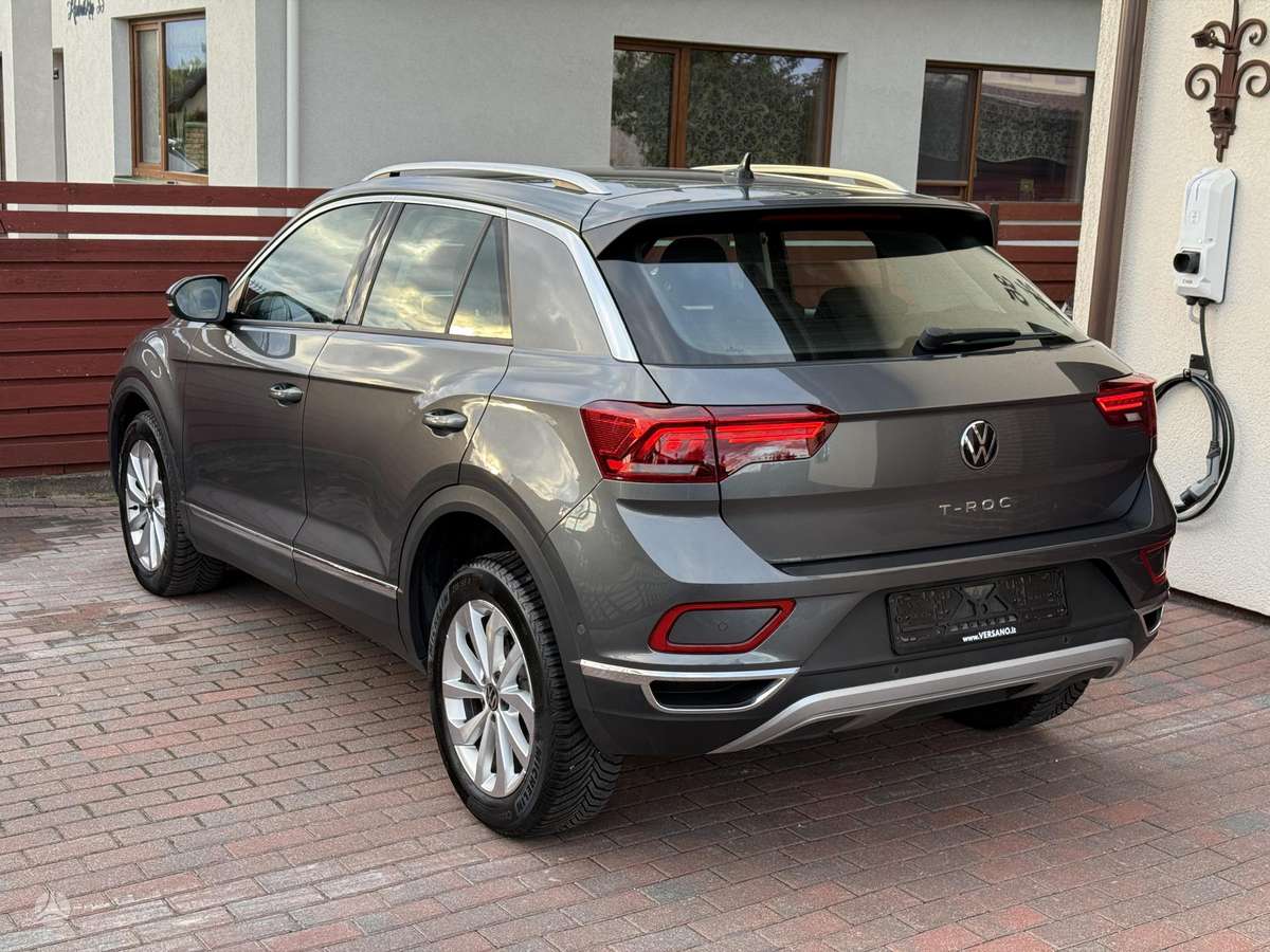 Volkswagen T-Roc - 8
