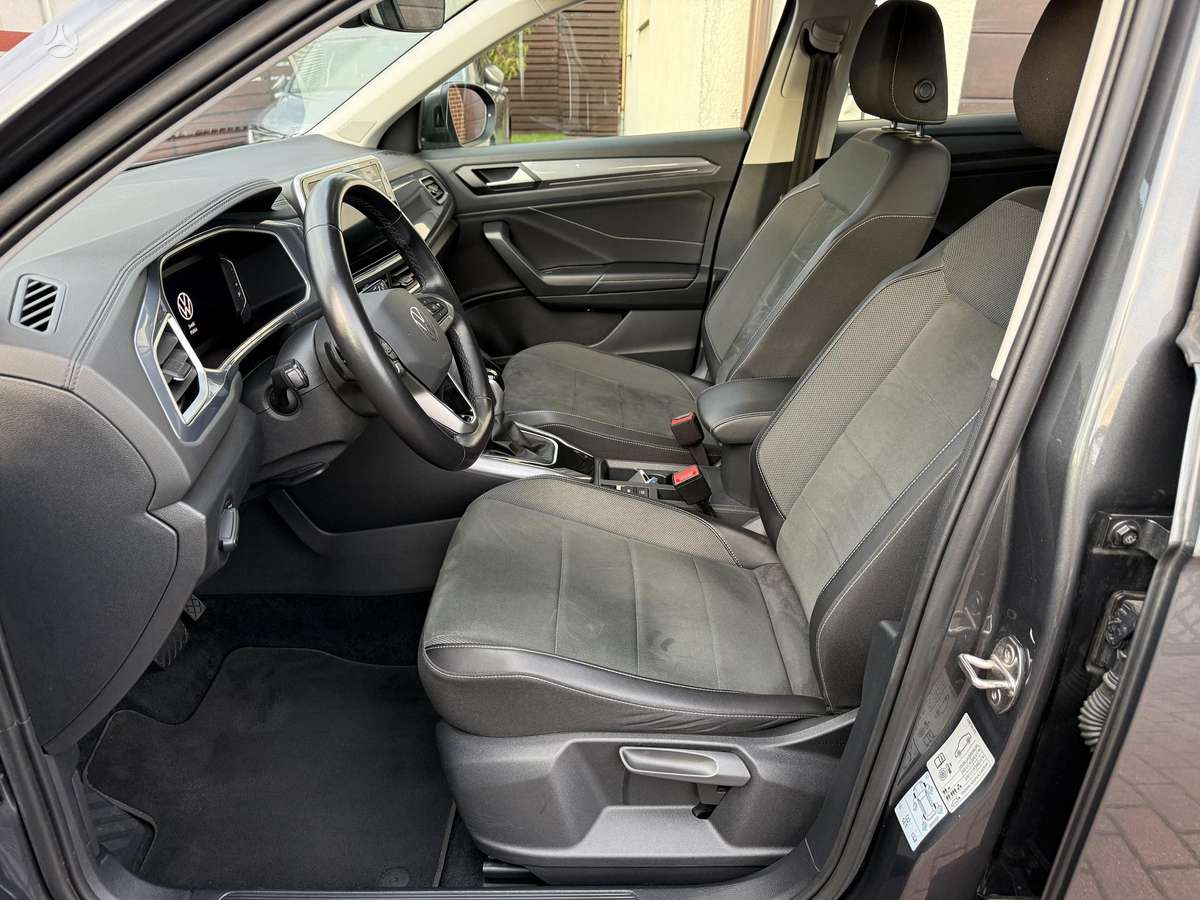 Volkswagen T-Roc - 11