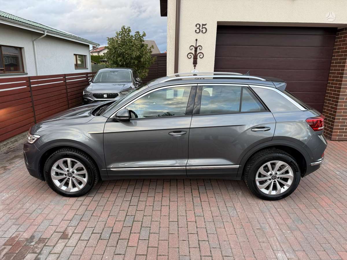 Volkswagen T-Roc - 9