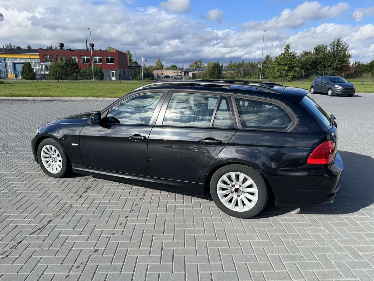 BMW 320, 2.0 l., wagon