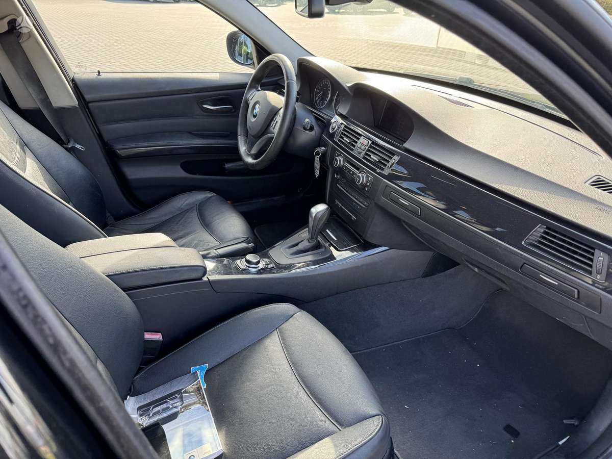 BMW 320, 2.0 l., Универсал