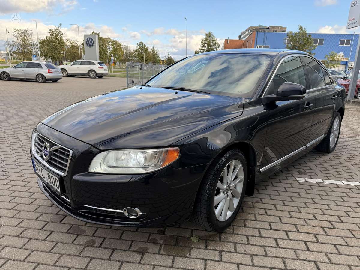 Volvo S80, 2.4 l., Седан