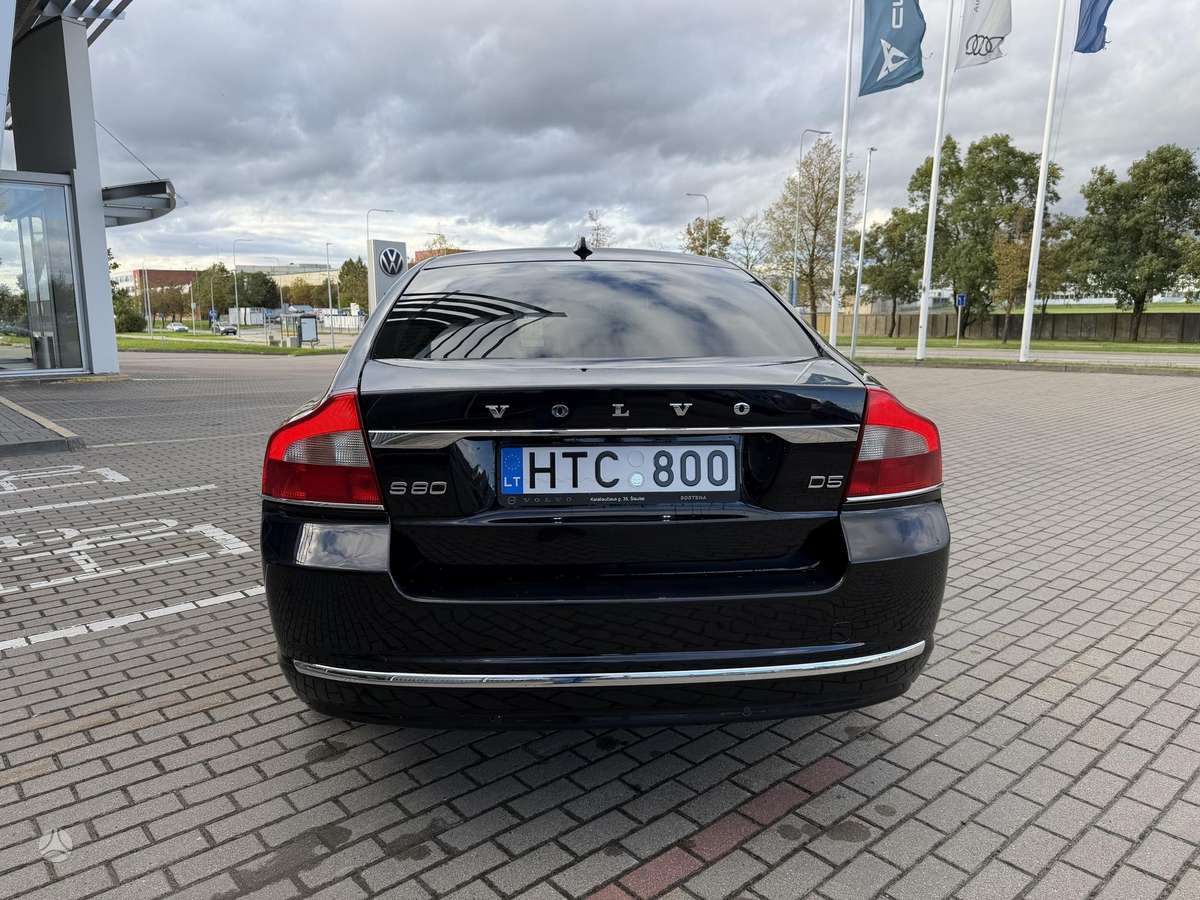Volvo S80, 2.4 l., Седан