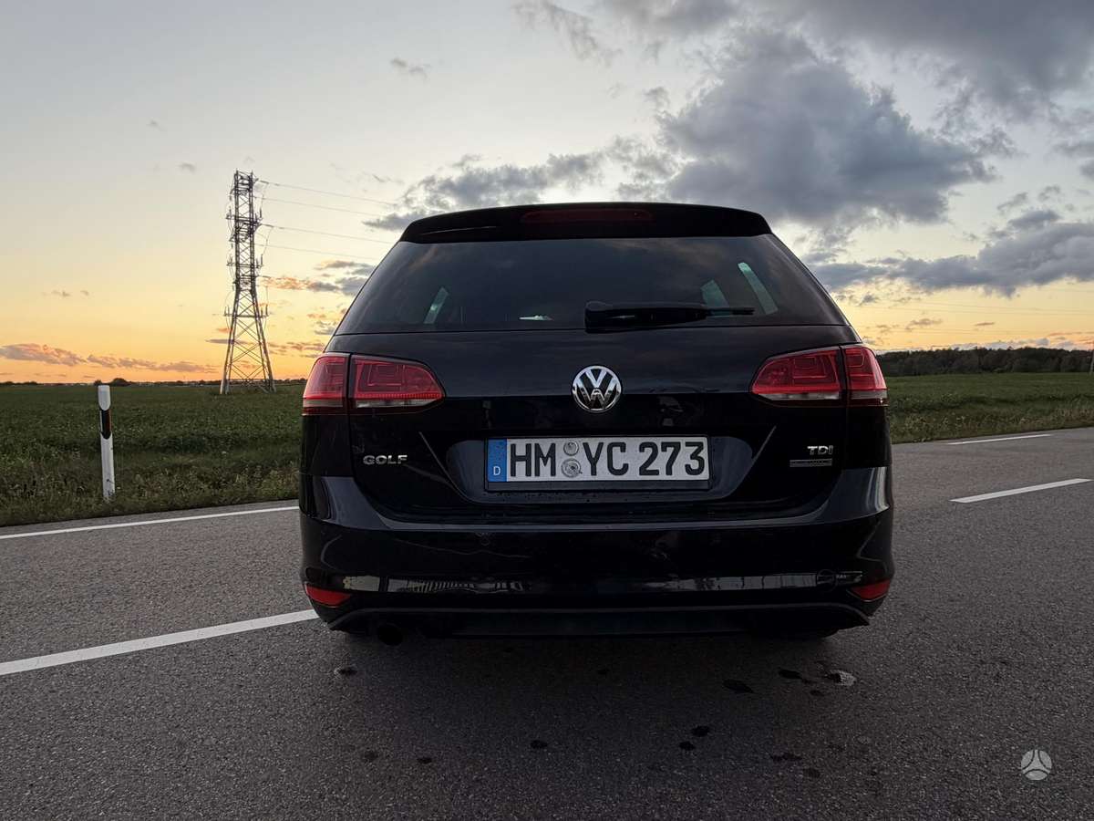 Volkswagen Golf - 12