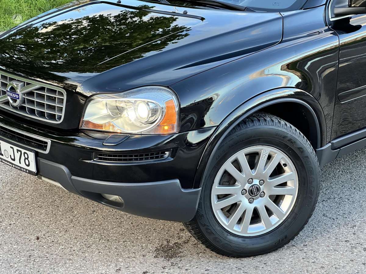 Volvo XC90 - 2