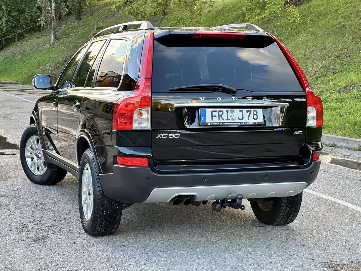 Volvo XC90 - 8