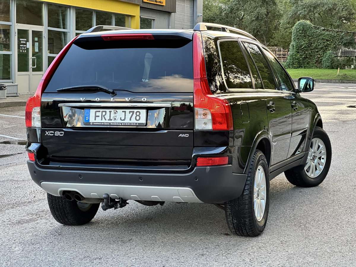 Volvo XC90 - 10
