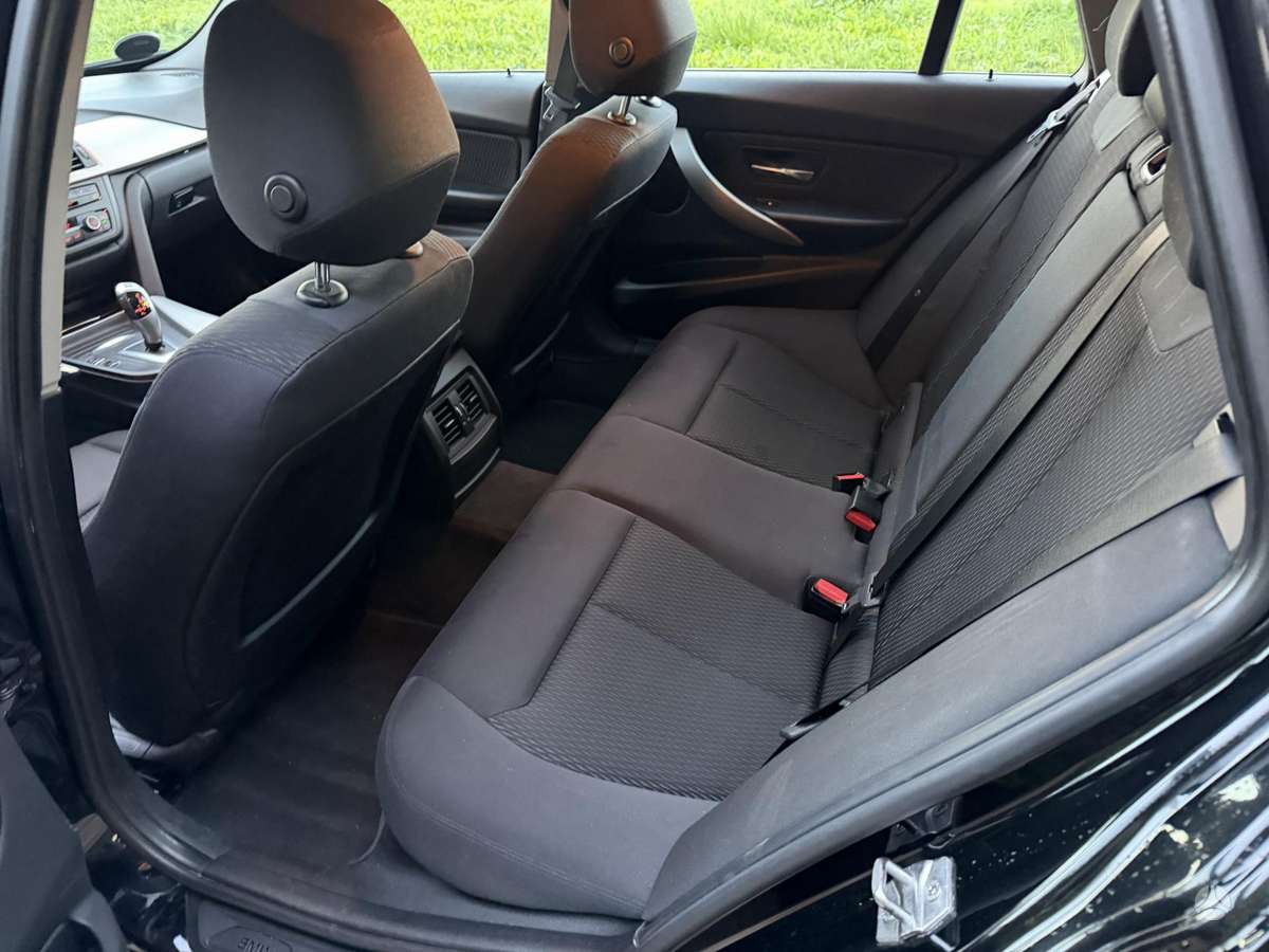 BMW 320, 2.0 l., wagon
