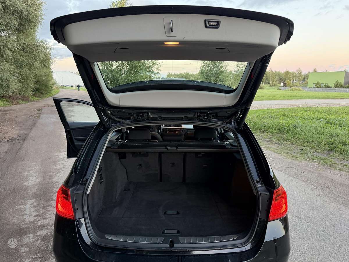 BMW 320, 2.0 l., wagon