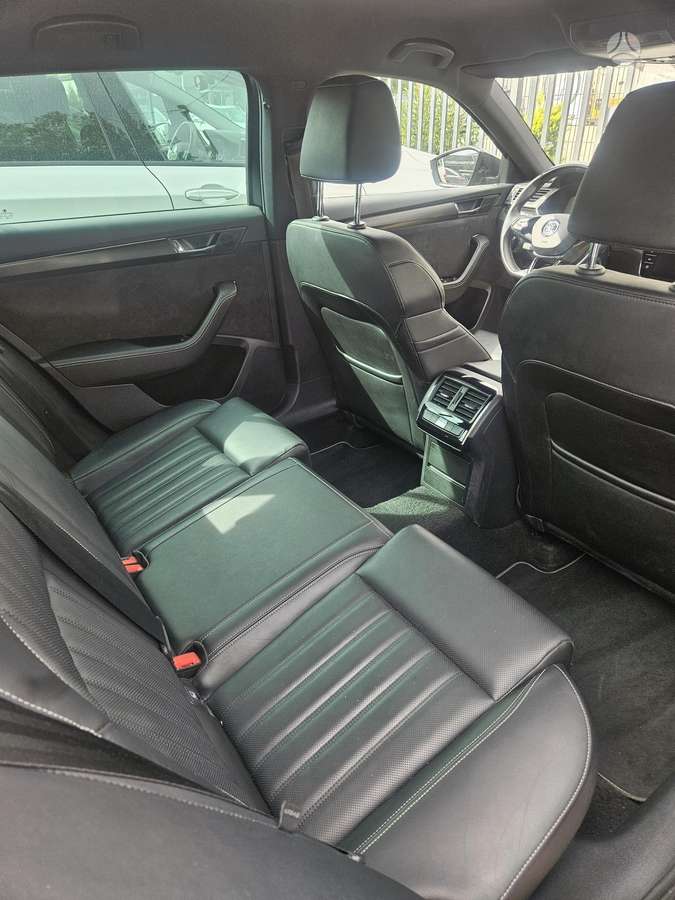 Škoda Superb - 10