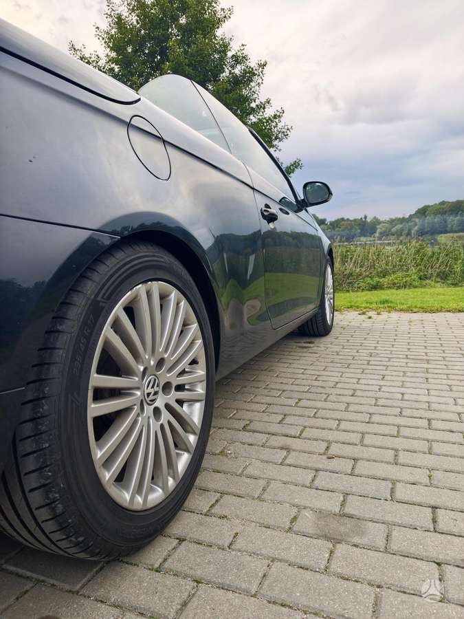 Volkswagen Eos, 2.0 l., convertible