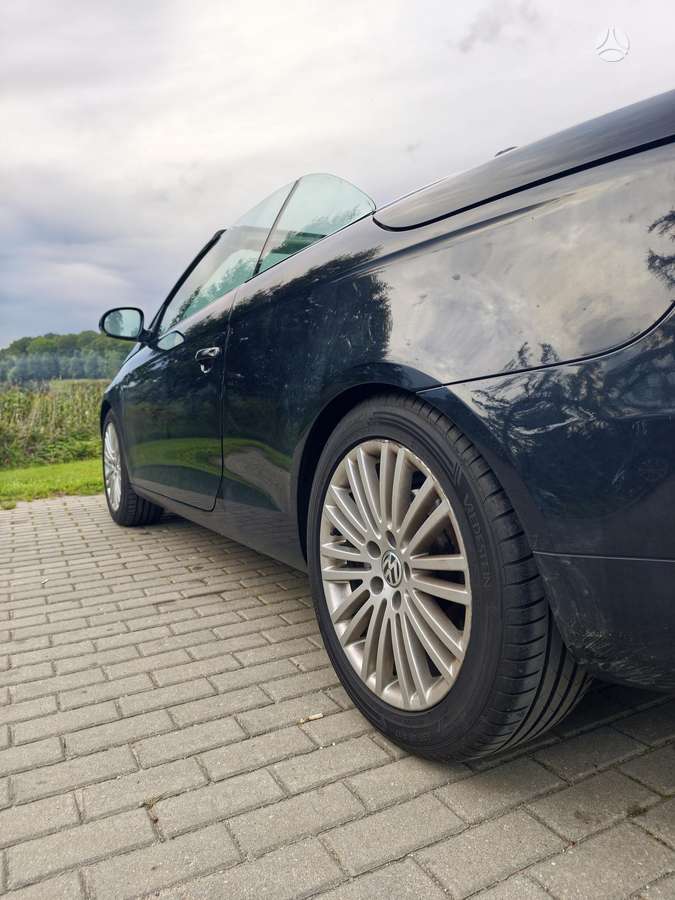 Volkswagen Eos, 2.0 l., convertible