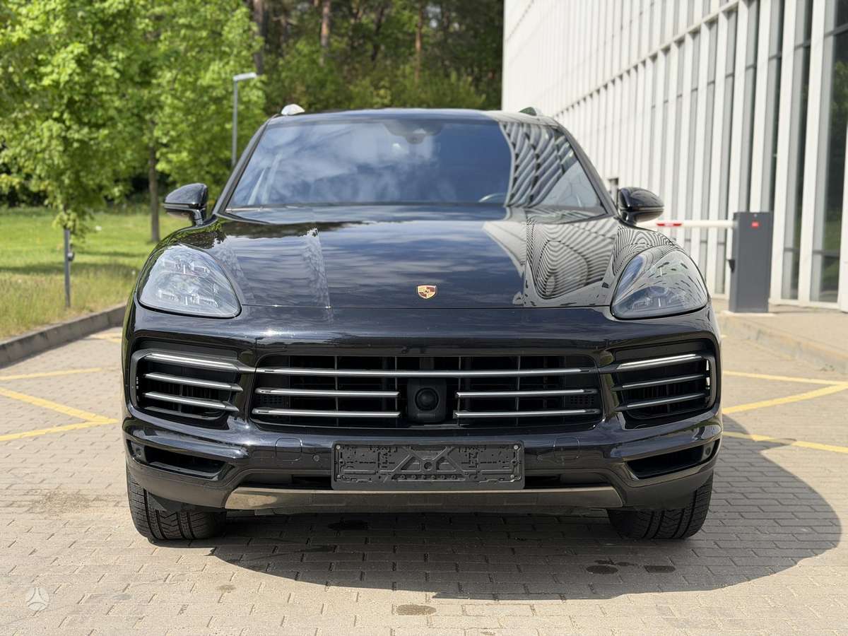 Porsche Cayenne - 2