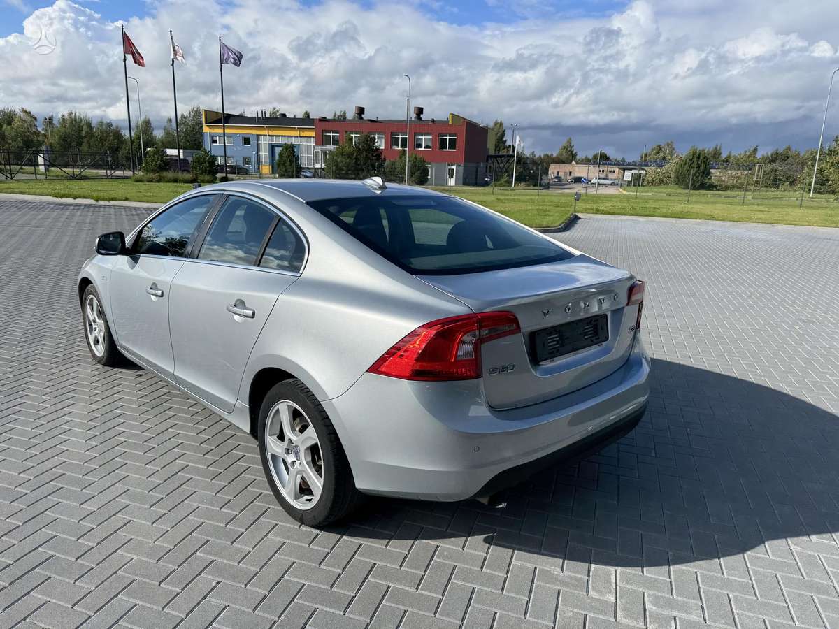 Volvo V60 - 4