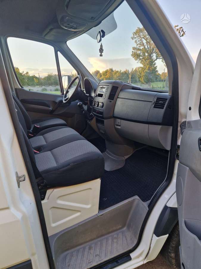 Volkswagen Crafter - 8