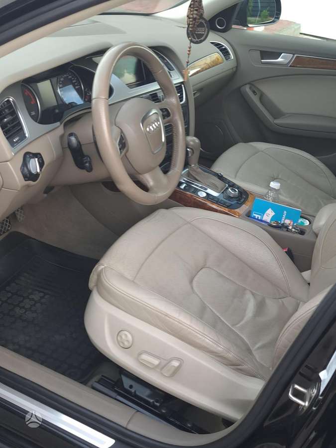 Audi A4, 2.7 l., sedanas