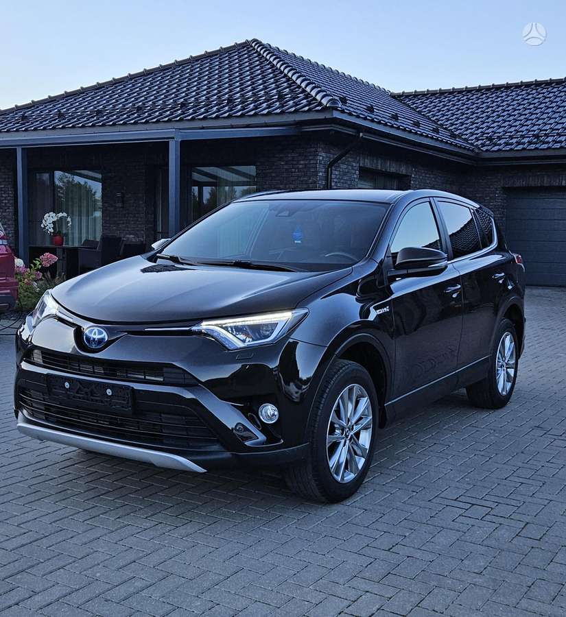 Toyota RAV4 - 1