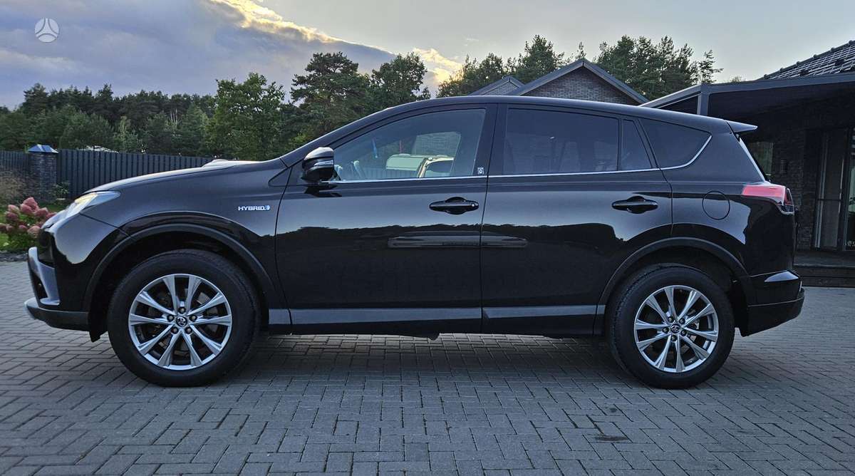 Toyota RAV4 - 2