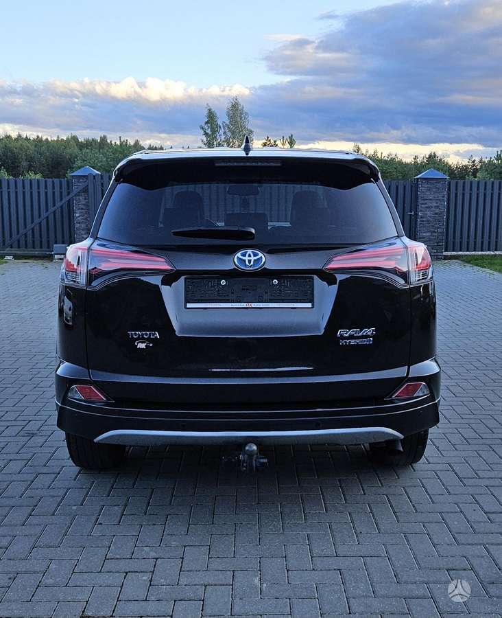 Toyota RAV4 - 4