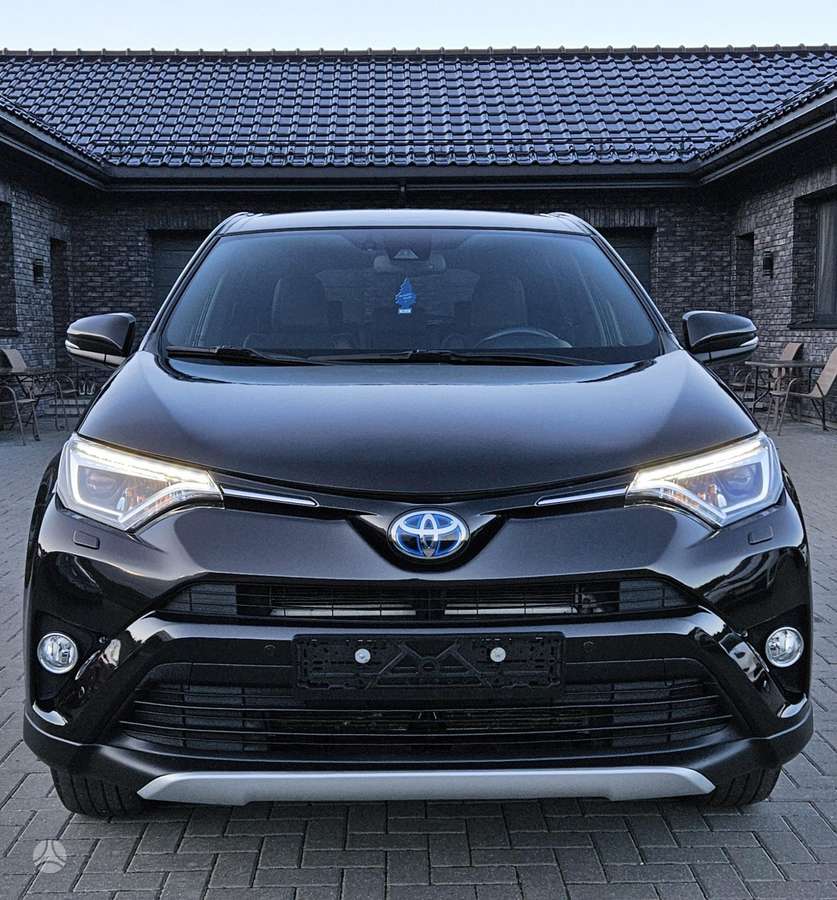 Toyota RAV4 - 8