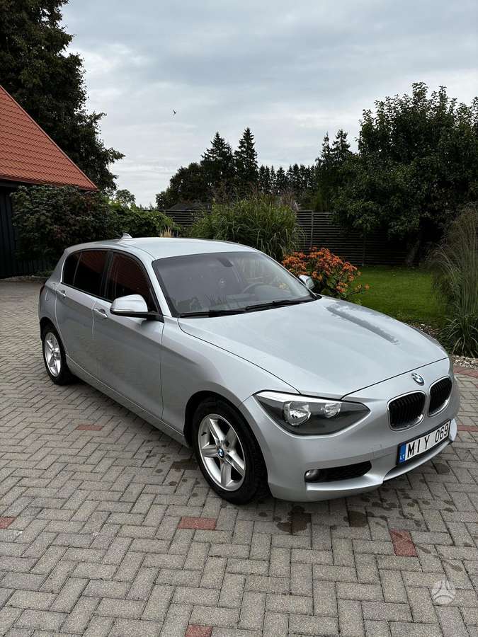 BMW 114, 1.6 l., hatchback