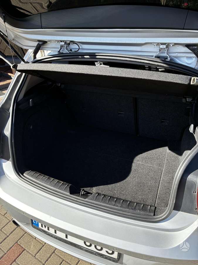 BMW 114, 1.6 l., hatchback