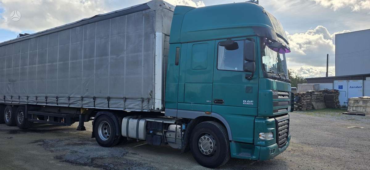 DAF 105XF, 2 miegamosios vietos