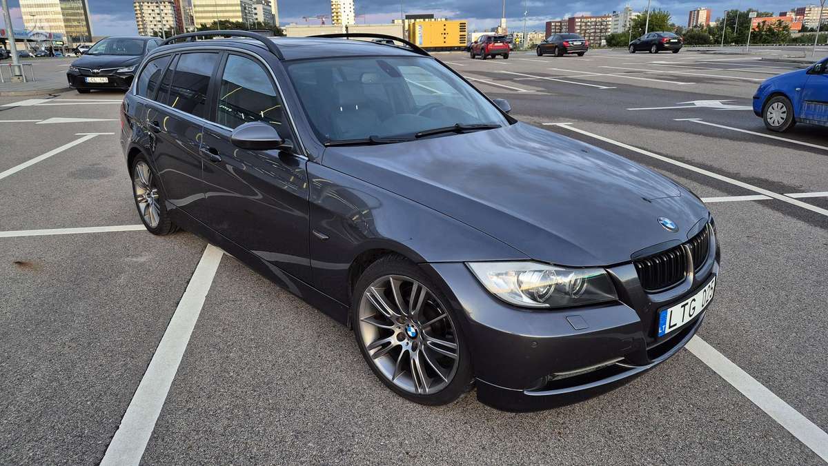 BMW 325, 3.0 l., Универсал