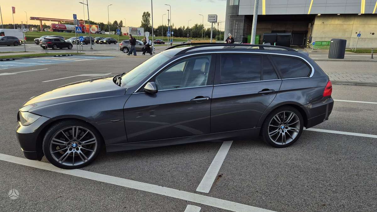 BMW 325, 3.0 l., universalas