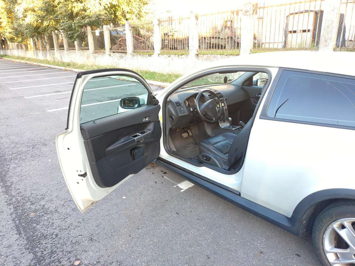 Volvo C30, 2.4 l., Купе (coupe)