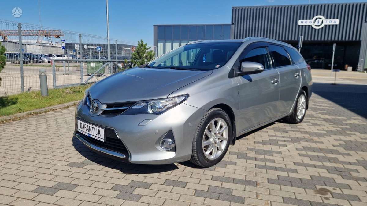Toyota Auris - 2