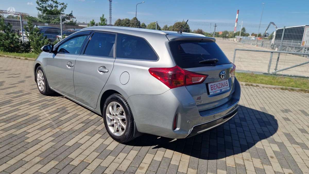 Toyota Auris - 5