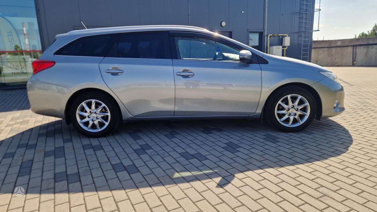 Toyota Auris - 7