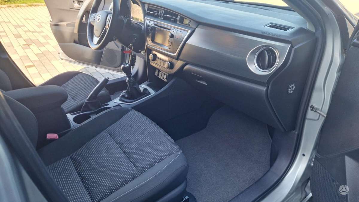 Toyota Auris - 9