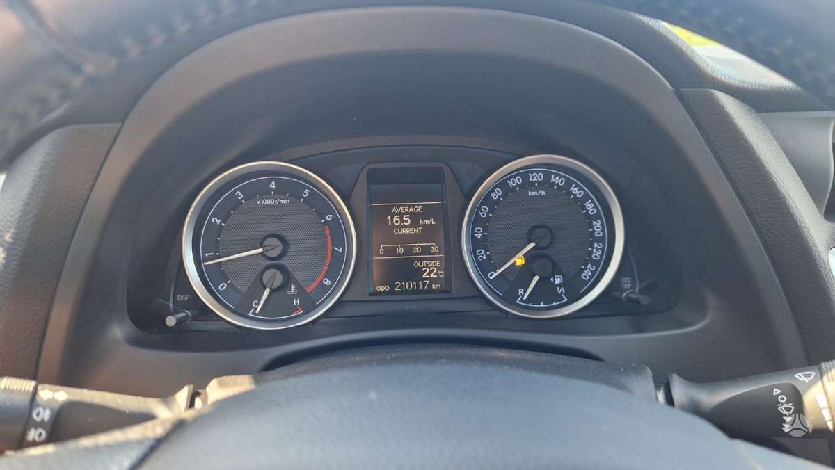 Toyota Auris - 10