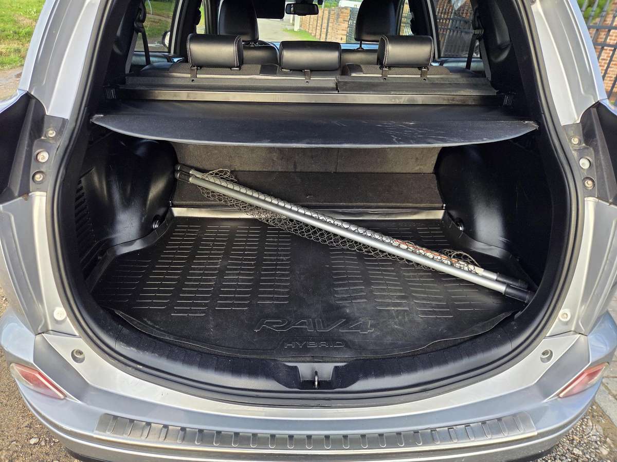 Toyota RAV4 - 12