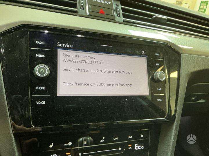 Volkswagen Passat - 10