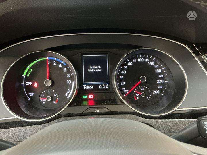 Volkswagen Passat - 6