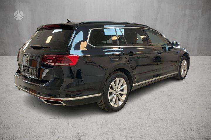 Volkswagen Passat - 3
