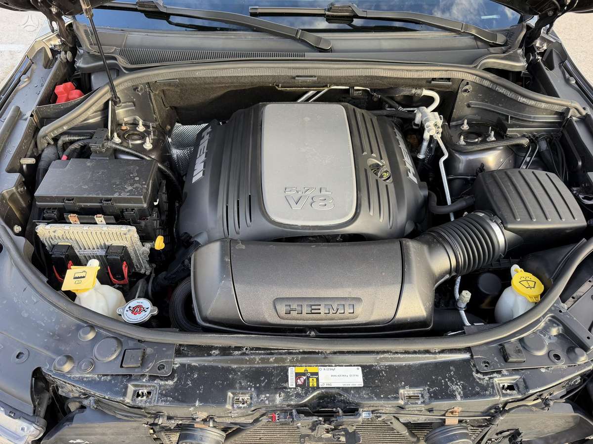 Dodge Durango, 5.7 l., off-road / crossover