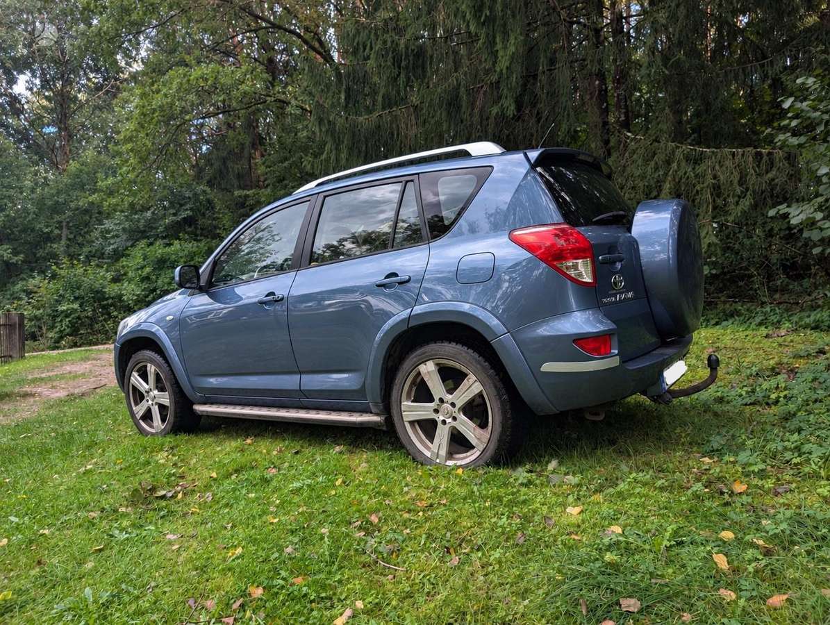 Toyota RAV4 - 2