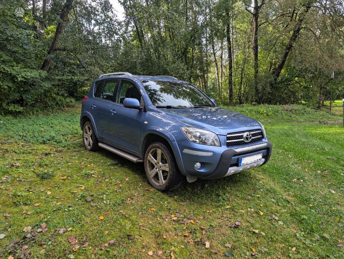 Toyota RAV4 - 3