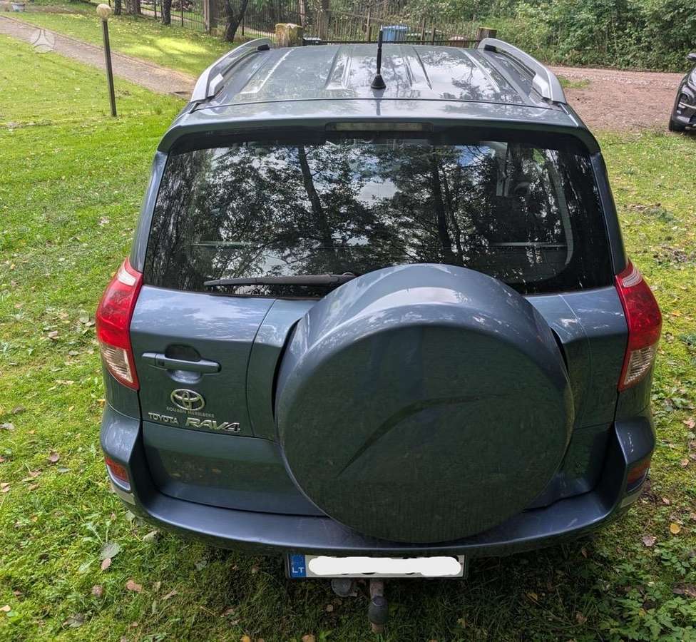 Toyota RAV4 - 5