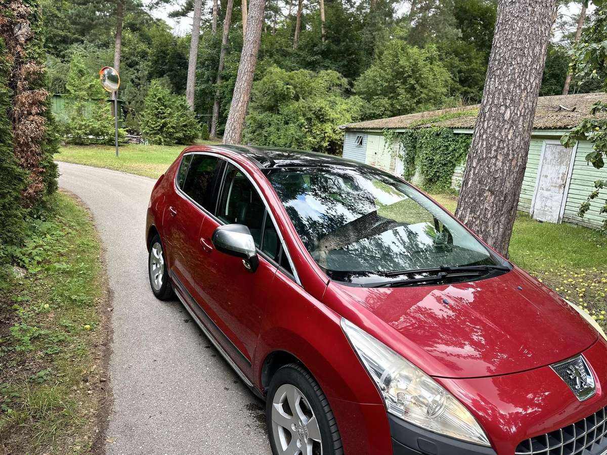 Peugeot 3008, 1.6 l., Минивэн