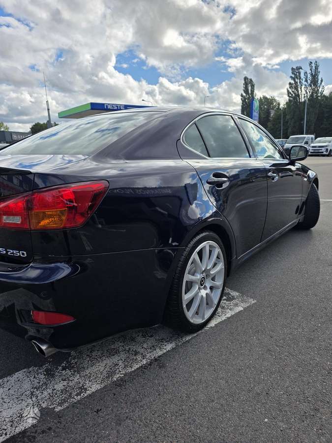 Lexus IS 250, 2.5 l., Седан