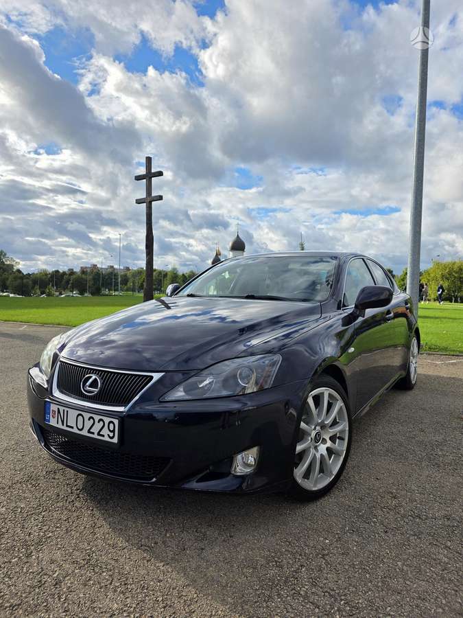 Lexus IS 250, 2.5 l., Седан
