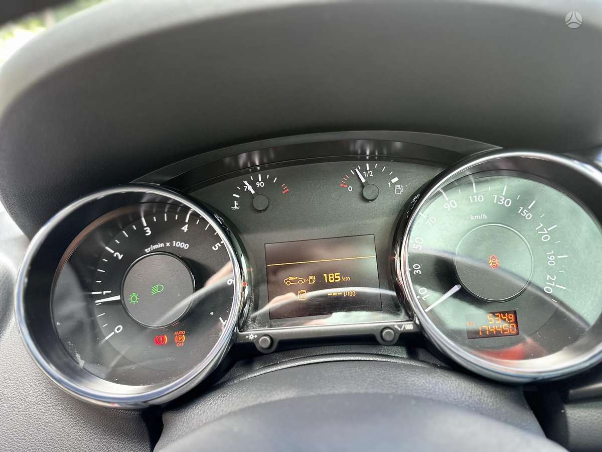 Peugeot 3008, 1.6 l., Минивэн