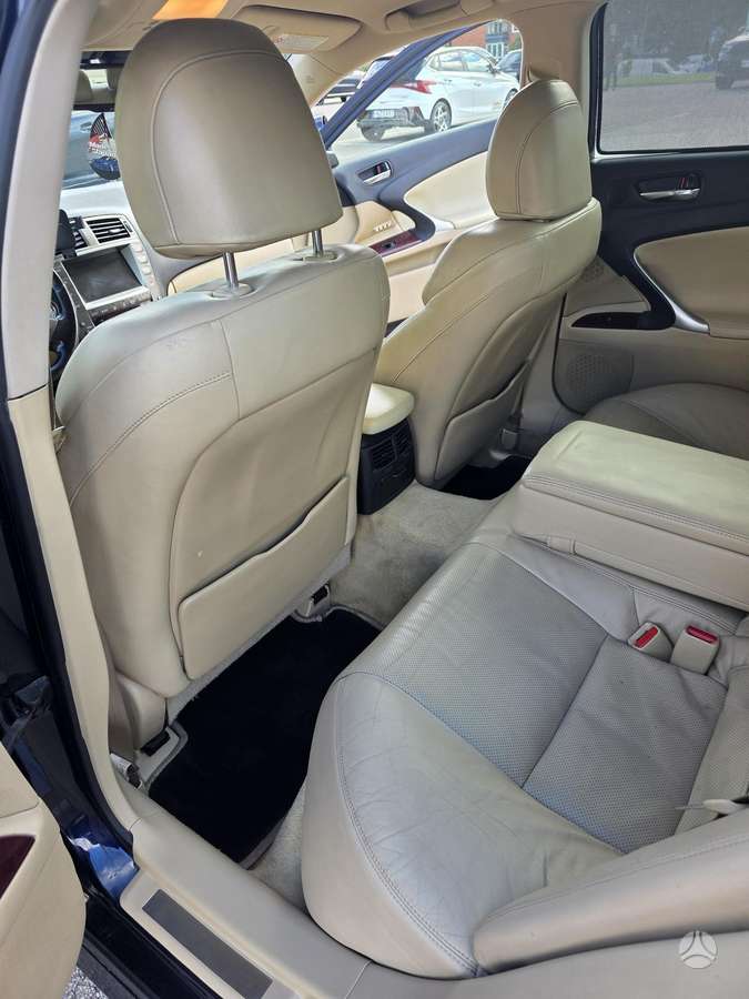 Lexus IS 250, 2.5 l., Седан